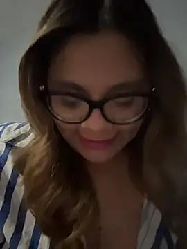 Snapshot of ludmila_x chatting on 18, 2, 2026 ludmila x online show from 18, 2, 2026