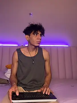 abrilandjulian online show from 26, 3, 2026