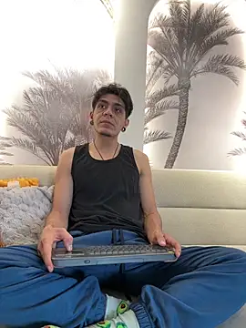 abrilandjulian online show from 9, 4, 2026