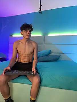 abrilandjulian online show from 3, 3, 2026