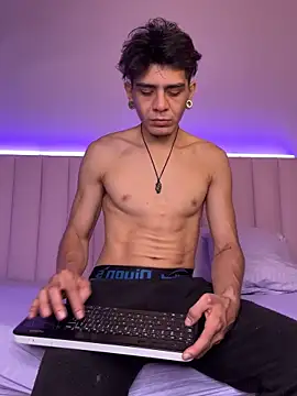 abrilandjulian online show from 19, 3, 2026