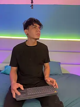 abrilandjulian online show from 16, 3, 2026