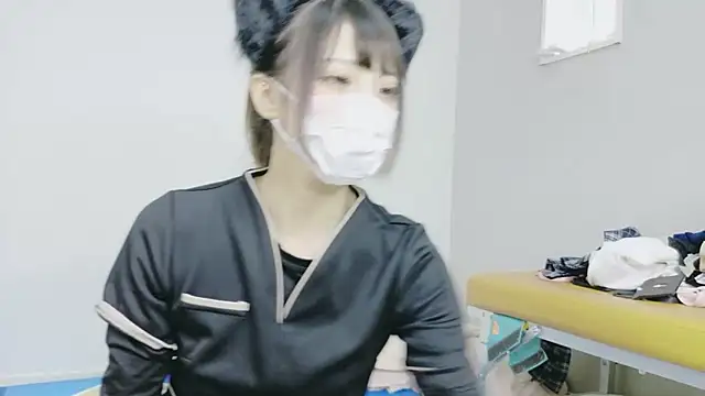 nene sakurada online show from 18, 3, 2026