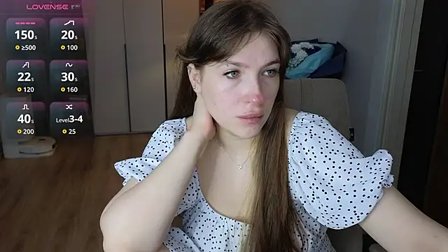 Snapshot of HennessyA chatting on 17, 2, 2026 HennessyA online show from 17, 2, 2026