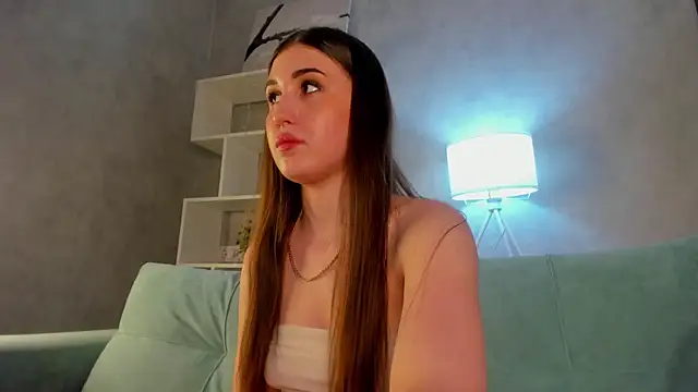 Emily Lews online show from 10, 7, 2026