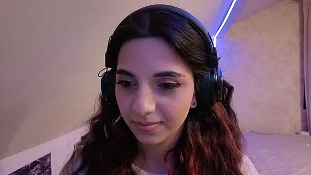 Snapshot of Blissmissataeses chatting on 3, 3, 2026 Blissmissataeses online show from 3, 3, 2026