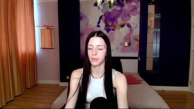 NoirDiva online show from 8, 5, 2026
