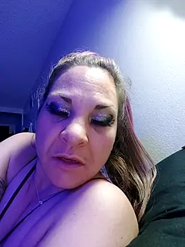 BrattyGirl2424 online show from 20, 2, 2026