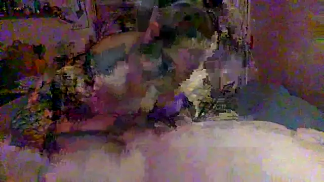 BrattyGirl2424 online show from 8, 5, 2026
