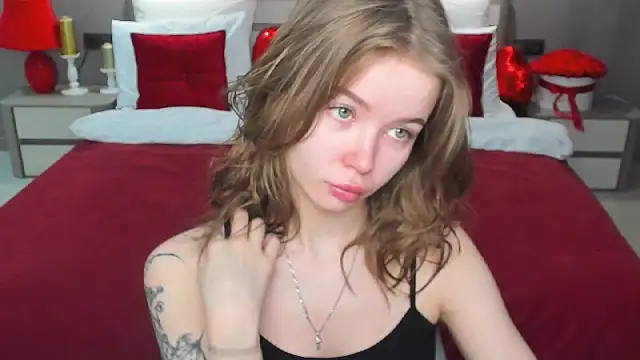 Snapshot of Violetta__Dreams chatting on 24, 2, 2026 Violetta Dreams online show from 24, 2, 2026