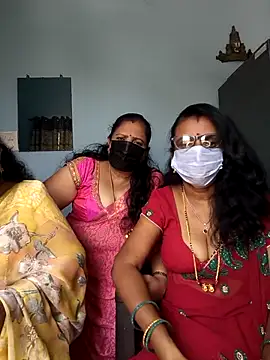 Kannadasexywifes online show from 13, 4, 2026