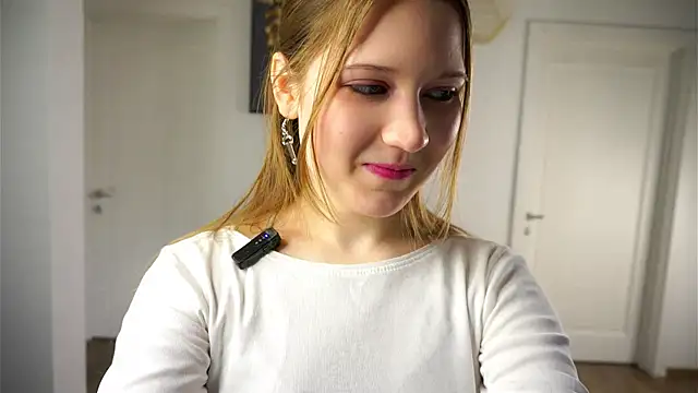 KourtneyRevira online show from 20, 2, 2026