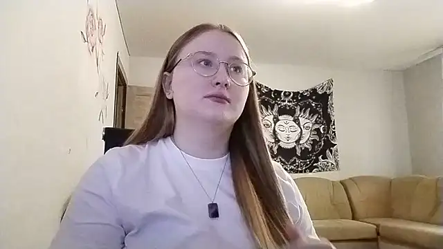 Snapshot of AnikaLipps chatting on 11, 7, 2026 AnikaLipps online show from 11, 7, 2026