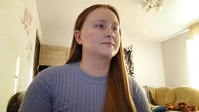 AnikaLipps online show from 12, 4, 2026