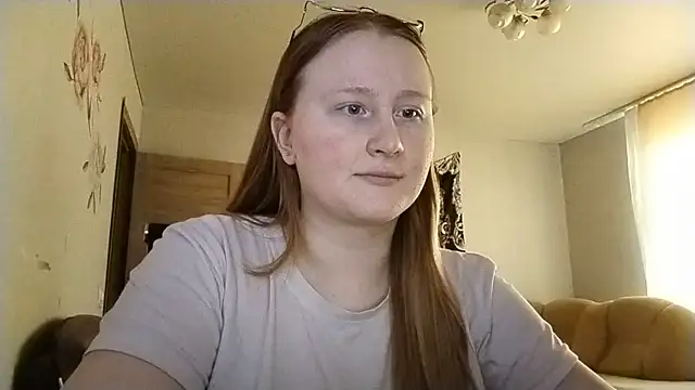 AnikaLipps online show from 7, 5, 2026