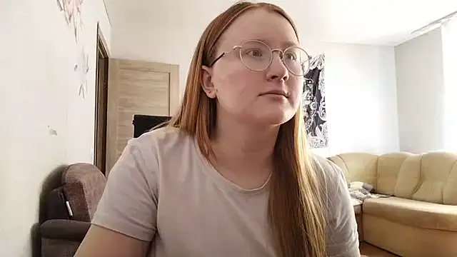 AnikaLipps online show from 3, 5, 2026