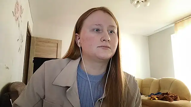 AnikaLipps online show from 13, 4, 2026