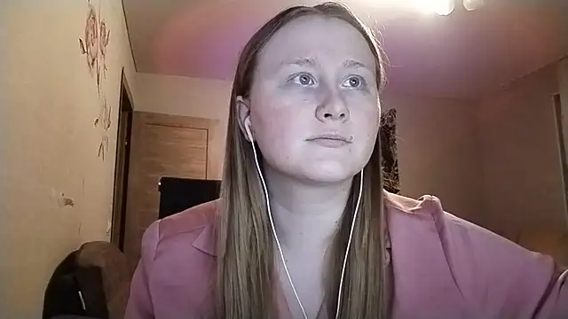 AnikaLipps online show from 6, 4, 2026