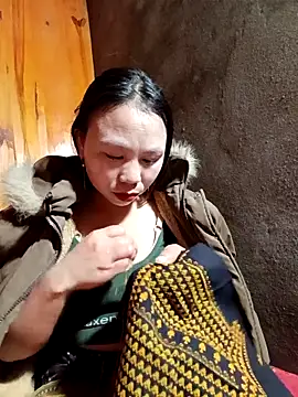 Snapshot of Pretty_girl_2 chatting on 27, 2, 2026 Pretty girl 2 online show from 27, 2, 2026