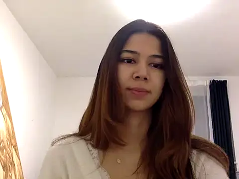 KiraVixenSweet online show from 15, 2, 2026