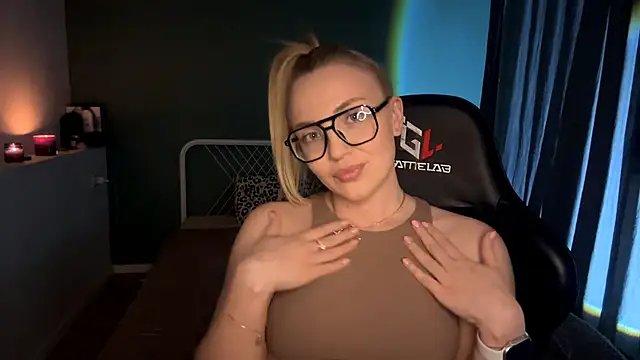 Snapshot of Miabby3 chatting on 25, 2, 2026 Miabby3 online show from 25, 2, 2026