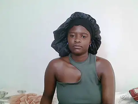 Snapshot of Darkbeauty27 chatting on 1, 3, 2026 Darkbeauty27 online show from 1, 3, 2026