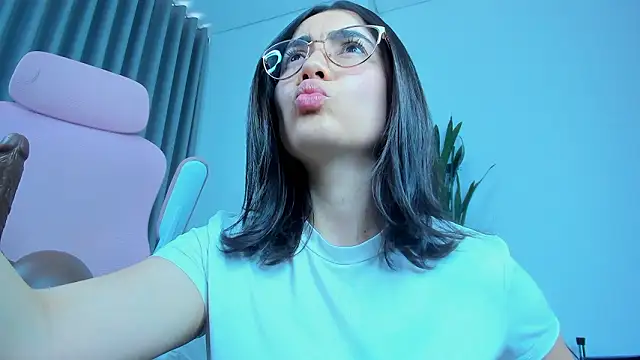 sara ospina22 online show from 25, 3, 2026