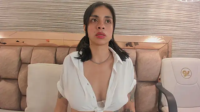 Snapshot of annie_shine_ chatting on 20, 2, 2026 annie shine online show from 20, 2, 2026