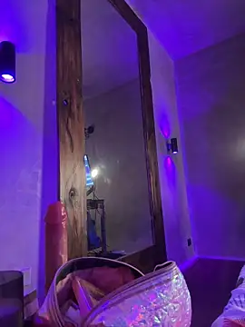 Kinsleybrown online show from 6, 3, 2026