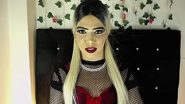 Kristal Queen01 online show from 25, 3, 2026