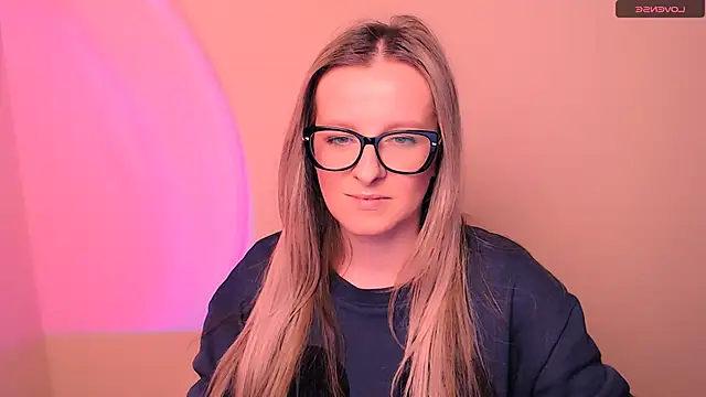 Snapshot of AnnePeach chatting on 15, 2, 2026 AnnePeach online show from 15, 2, 2026