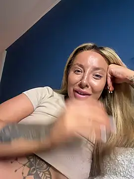 Snapshot of Summerwestt chatting on 20, 2, 2026 Summerwestt online show from 20, 2, 2026