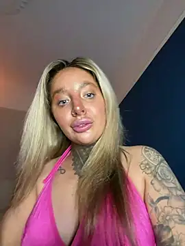 Snapshot of Summerwestt chatting on 15, 2, 2026 Summerwestt online show from 15, 2, 2026