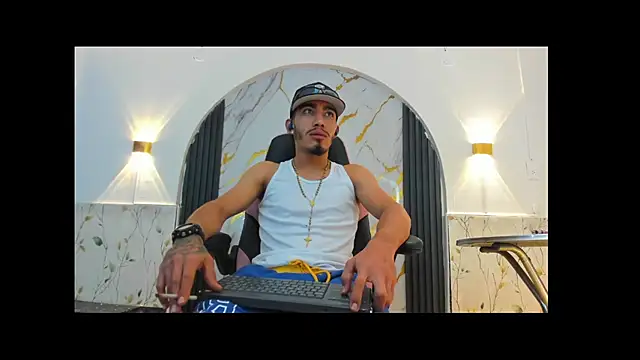 Dominant kiing online show from 25, 6, 2026