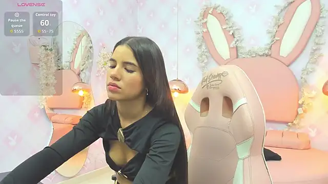 Snapshot of Isabellaa_Rosee chatting on 25, 4, 2026 Isabellaa Rosee online show from 25, 4, 2026