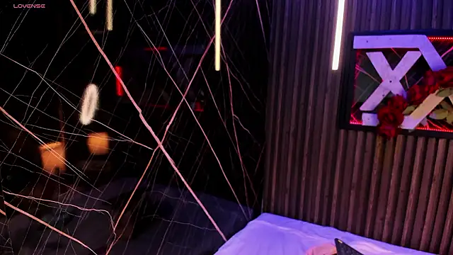 CamilaParisi online show from 4, 3, 2026