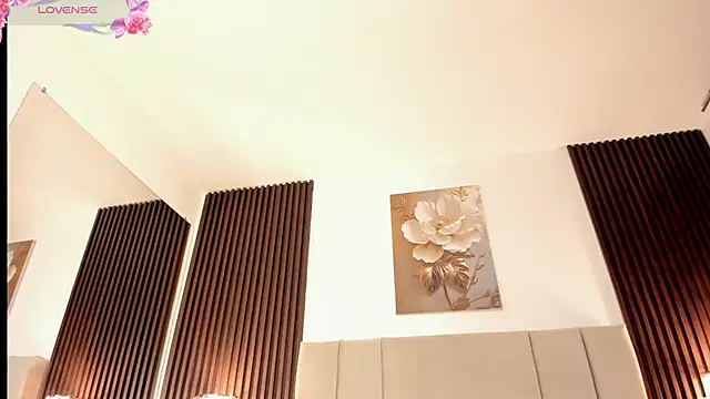  MiLa Dyva online show from 11, 4, 2026