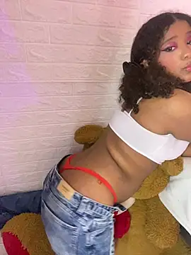 Snapshot of canelaa_sweet5 chatting on 20, 2, 2026 canelaa sweet5 online show from 20, 2, 2026