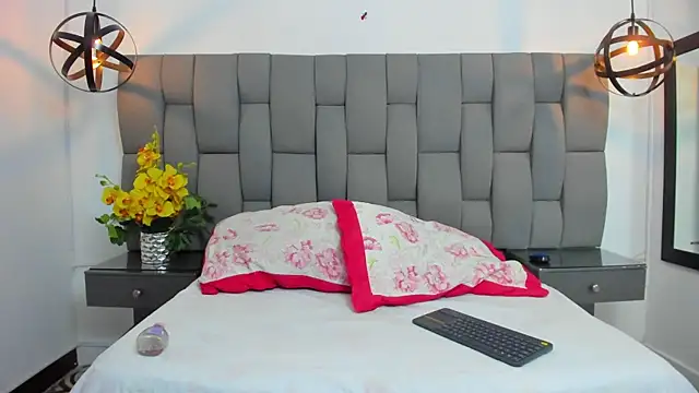 Snapshot of lunavarela chatting on 20, 2, 2026 lunavarela online show from 20, 2, 2026