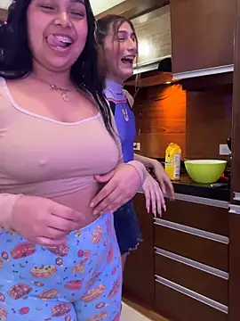 Snapshot of The_Wicked_Queens chatting on 15, 2, 2026 The Wicked Queens online show from 15, 2, 2026