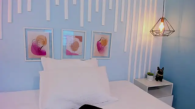 Saray Becker  online show from 28, 3, 2026