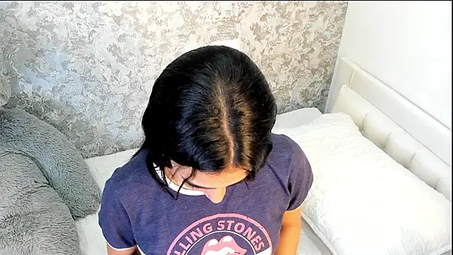 Snapshot of Anika_H chatting on 17, 2, 2026 Anika H online show from 17, 2, 2026