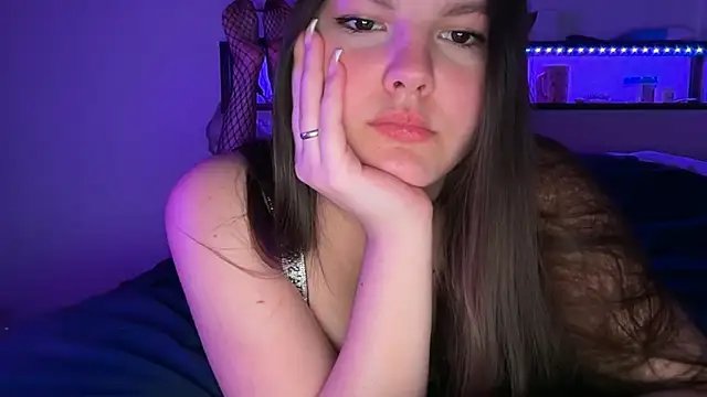 yourmila1 online show from 16, 4, 2026