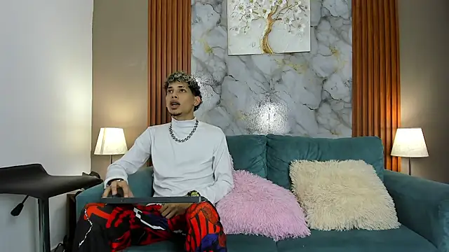 Snapshot of YOUNG_BOYS_HELL chatting on 1, 3, 2026 YOUNG BOYS HELL online show from 1, 3, 2026