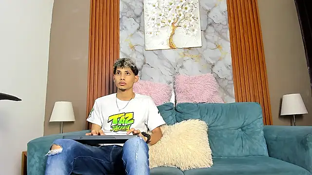 YOUNG BOYS HELL online show from 20, 3, 2026