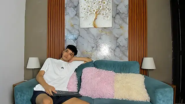 YOUNG BOYS HELL online show from 18, 3, 2026