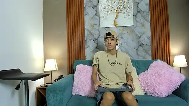 Snapshot of YOUNG_BOYS_HELL chatting on 15, 2, 2026 YOUNG BOYS HELL online show from 15, 2, 2026