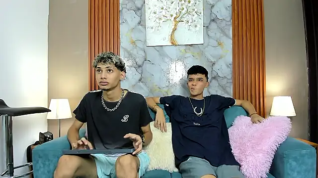 Snapshot of YOUNG_BOYS_HELL chatting on 18, 2, 2026 YOUNG BOYS HELL online show from 18, 2, 2026