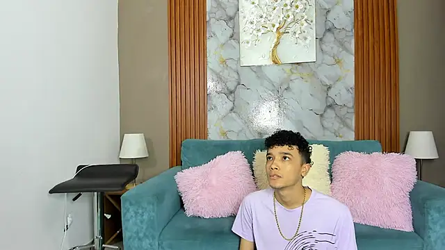 Snapshot of YOUNG_BOYS_HELL chatting on 3, 3, 2026 YOUNG BOYS HELL online show from 3, 3, 2026