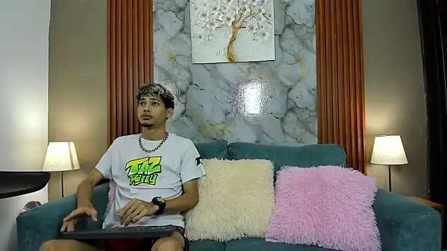 Snapshot of YOUNG_BOYS_HELL chatting on 16, 2, 2026 YOUNG BOYS HELL online show from 16, 2, 2026